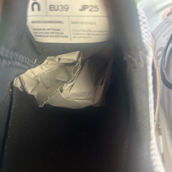 On Running Gray and White Athletic Shoes with Cloud Cushioning - Picture 9 of 9